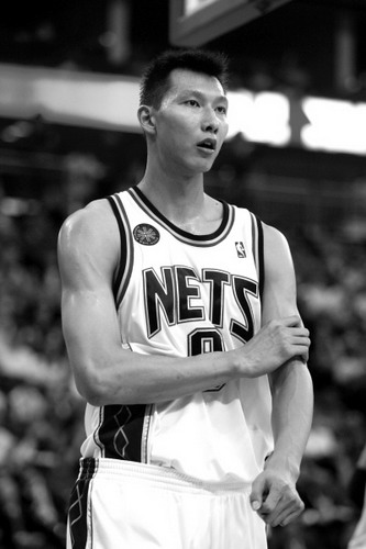 包含雷霆碾压灰熊，易建联惊艳四座的词条